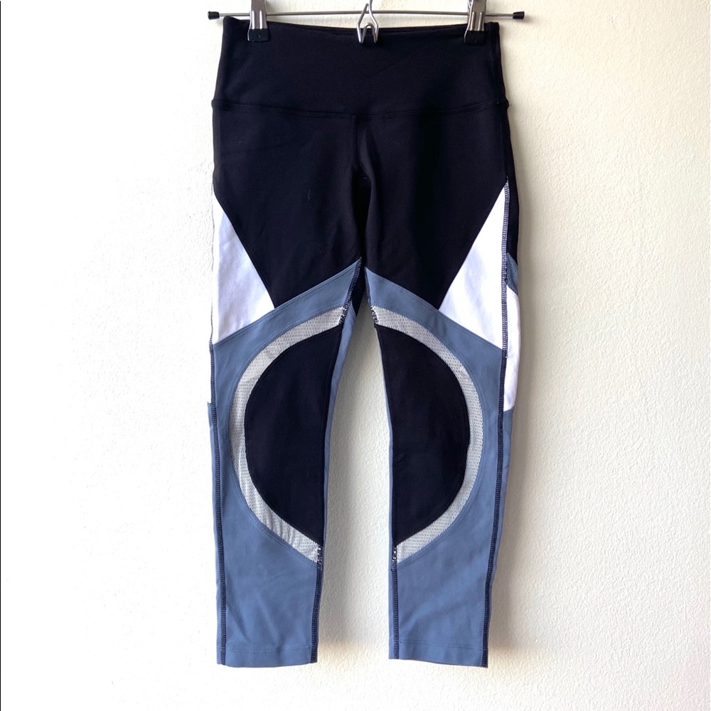 🛑SOLD Splits 59 Black Cropped Performance Leggings - Picture 3 of 7